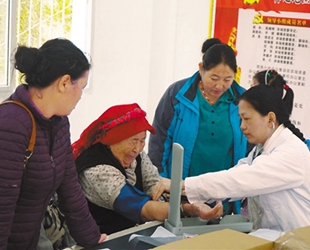 援藏醫療衛生志願者到察隅農場義診