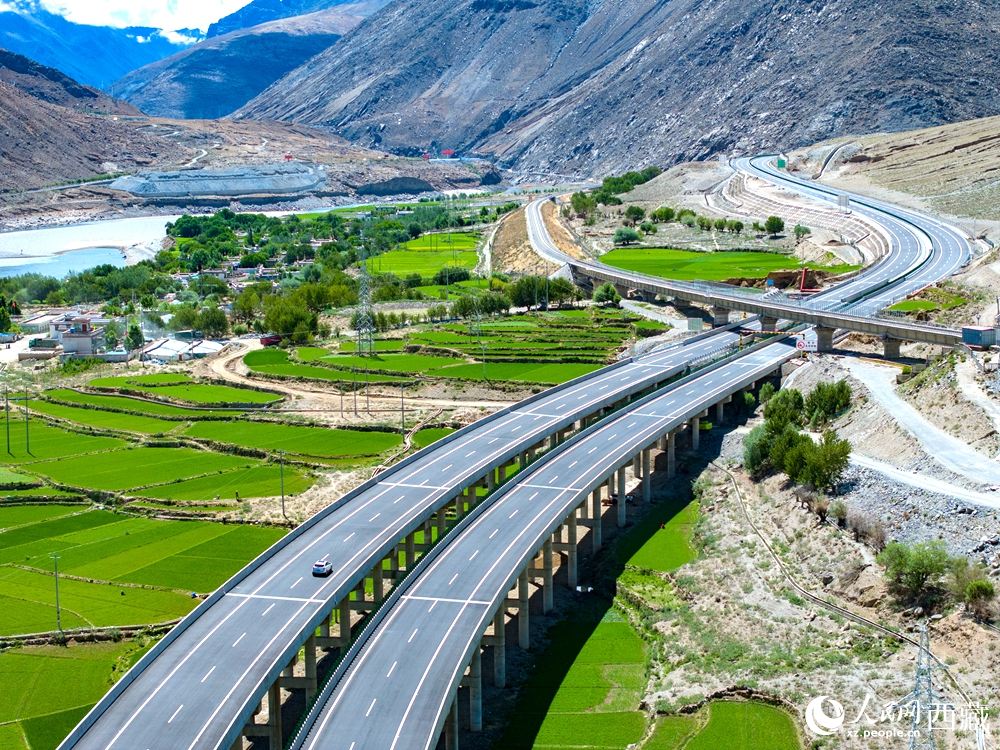 西藏拉萨至日喀则高等级公路今日全线通车【2】