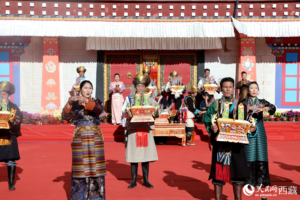 雅礱“村晚”鬧新春。人民網記者 吳雨仁攝