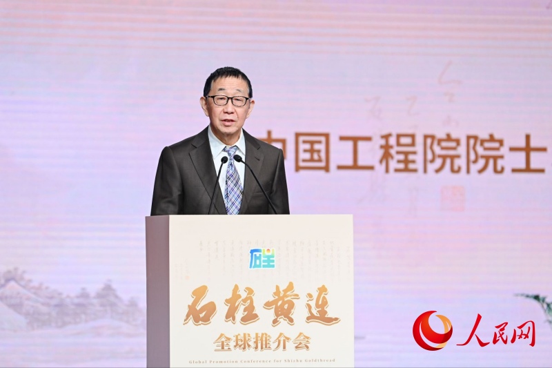 中國工程院院士、中國醫學科學院藥物研究院院長蔣建東。人民網 鄒樂攝
